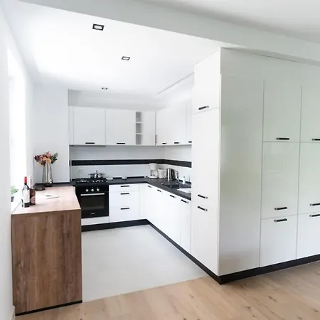 Apartamento Life In Bucharest, Herastrau Park ! *
