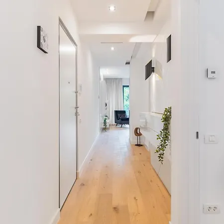 Life In Bucharest, Herastrau Park ! Apartment *